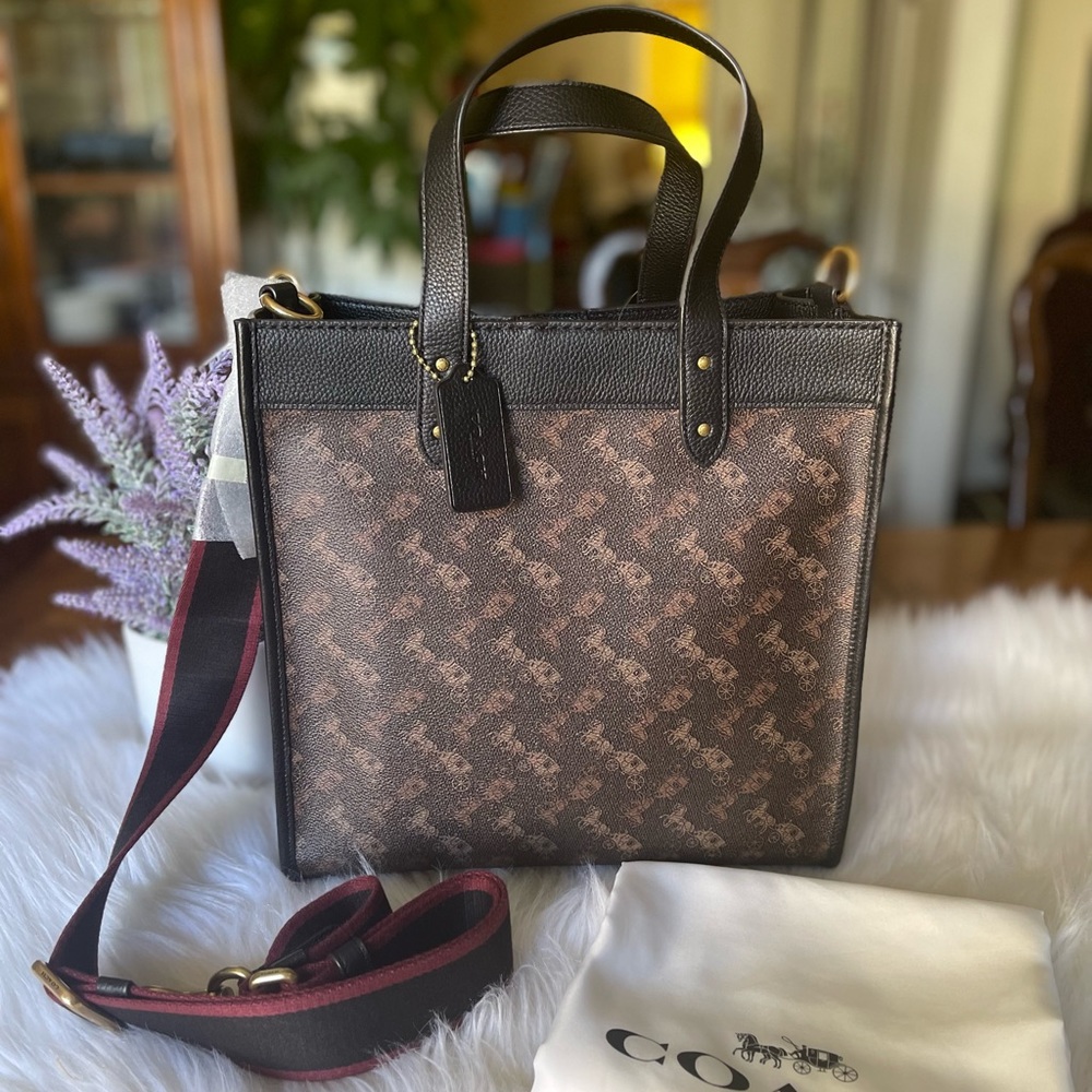 COACH Field Tote With Horse And Carriage Print
